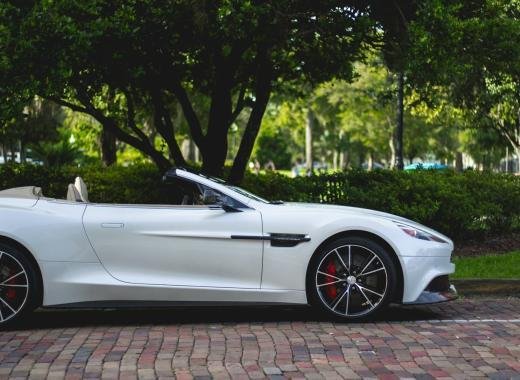 Leasing vs. Buying a Car: Which Is Right for You?